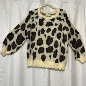 Boutique Umgee brand animal print sweater size Large